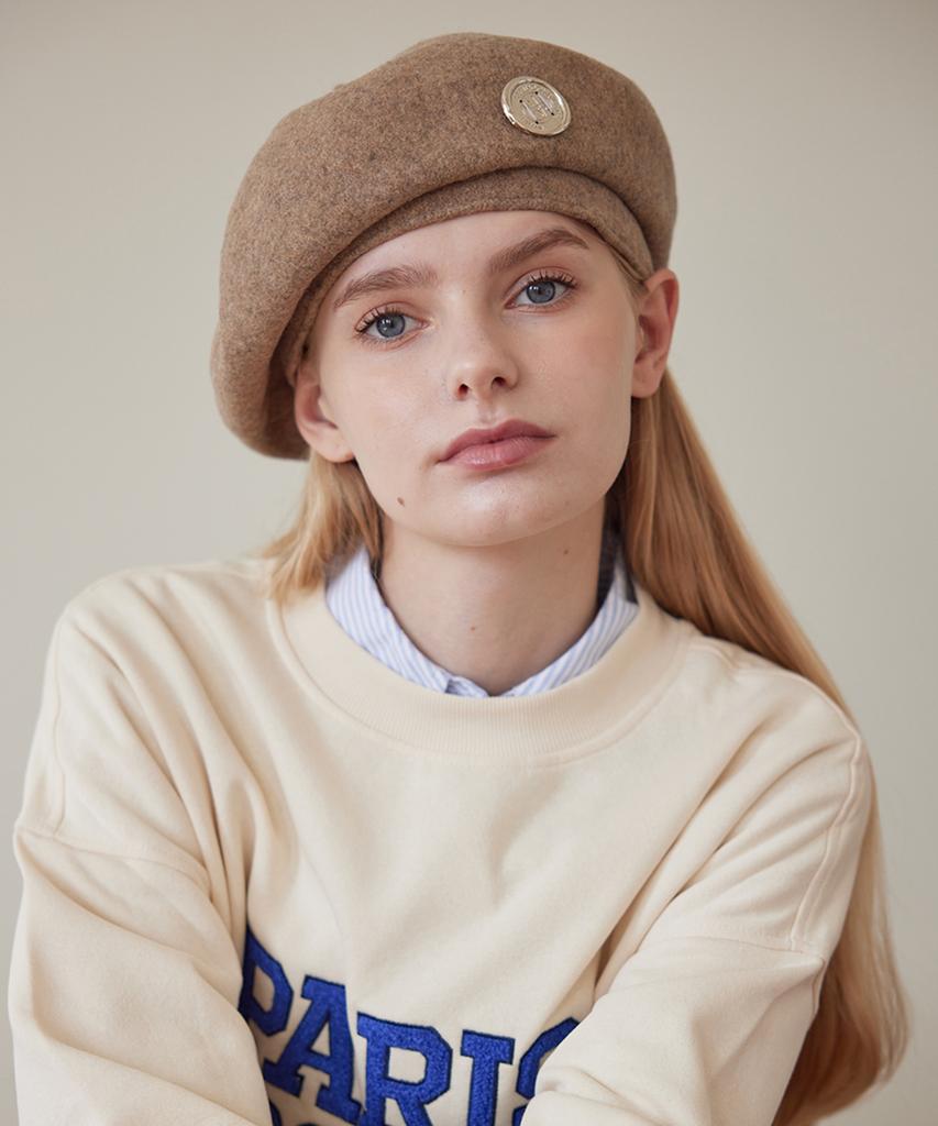 Olinkeompeulliteu Seal Pendant Beret (Cocoa)
