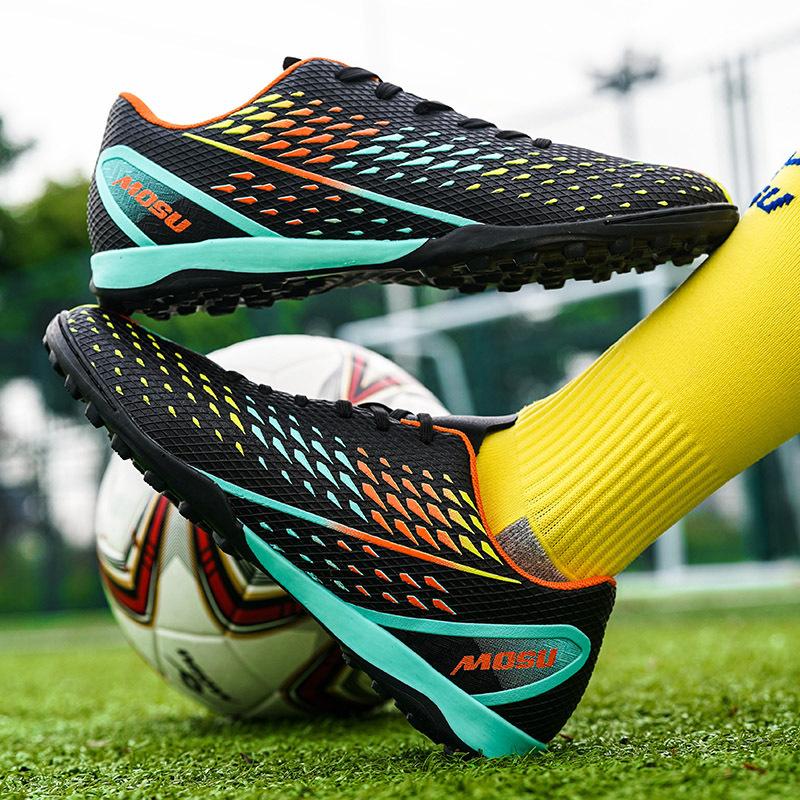 Football Shoes New Broken Nails Teen Student Adult Outdoor Non-slip Breathable Sports Football Shoes Outdoor Game Shoes
