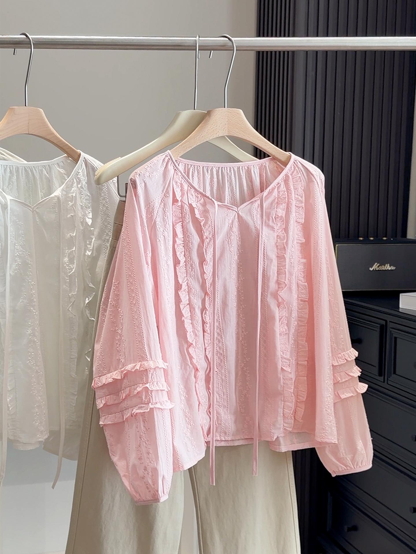 Women s French Niche Age-Reducing Ruffle Flower Patchwork V-Neck Lantern Sleeve Top, Spring Design One Size розовый