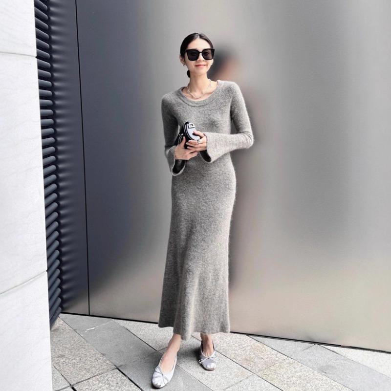 [] Lazy high-end gray horn sleeve knitted dress women's autumn slim coat with long dress inside