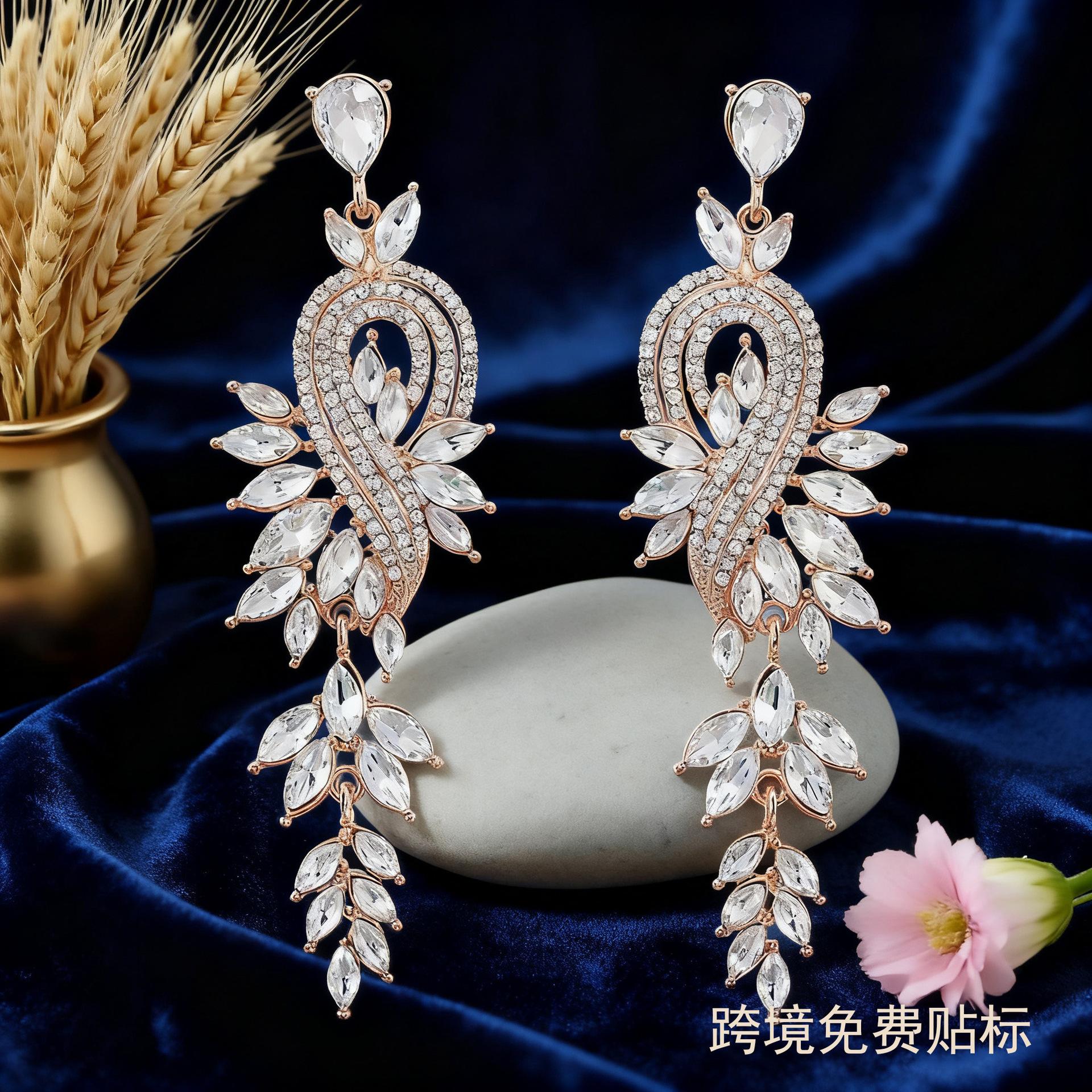 Элегантные и изысканные, модные серьги-подвески с листиками, красочные хрустальные длинные серьги, винтажные изысканные серьги в стиле легкой роскоши