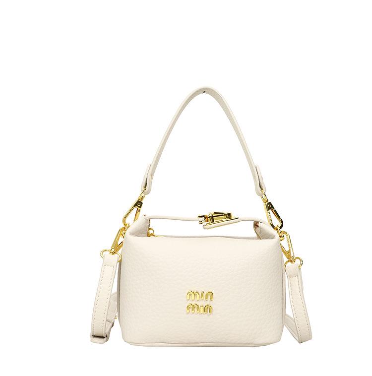 

2025 Women s Mini Crossbody Bag: Textured Square with Magnetic Buckle, Fashionable Shoulder Handbag слоновая кость