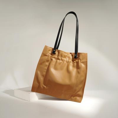 Niche Design Large-capacity Tote Bag Single Shoulder Simple Casual Cowhide Commuter Big Bag Women