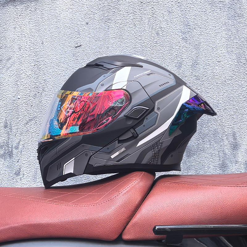 Motorcycle Helmet Peeling Helmet Double Lens Big Tail Locomotive Racing Helmet Running Helmet Men and Women Keep Warm In Winter