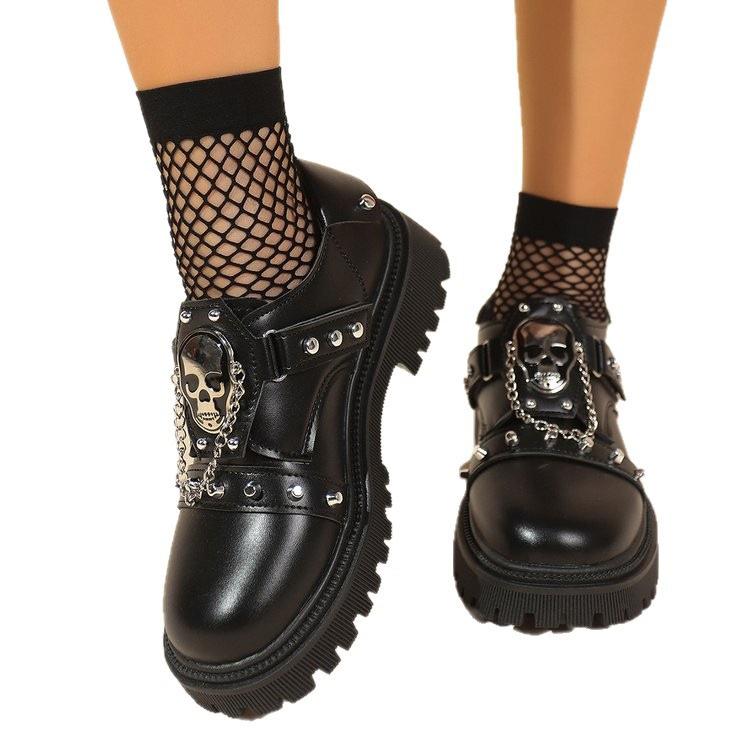 2026 Frühling Nieten Totenkopf Dunkle Kette Übergröße Lederschuhe