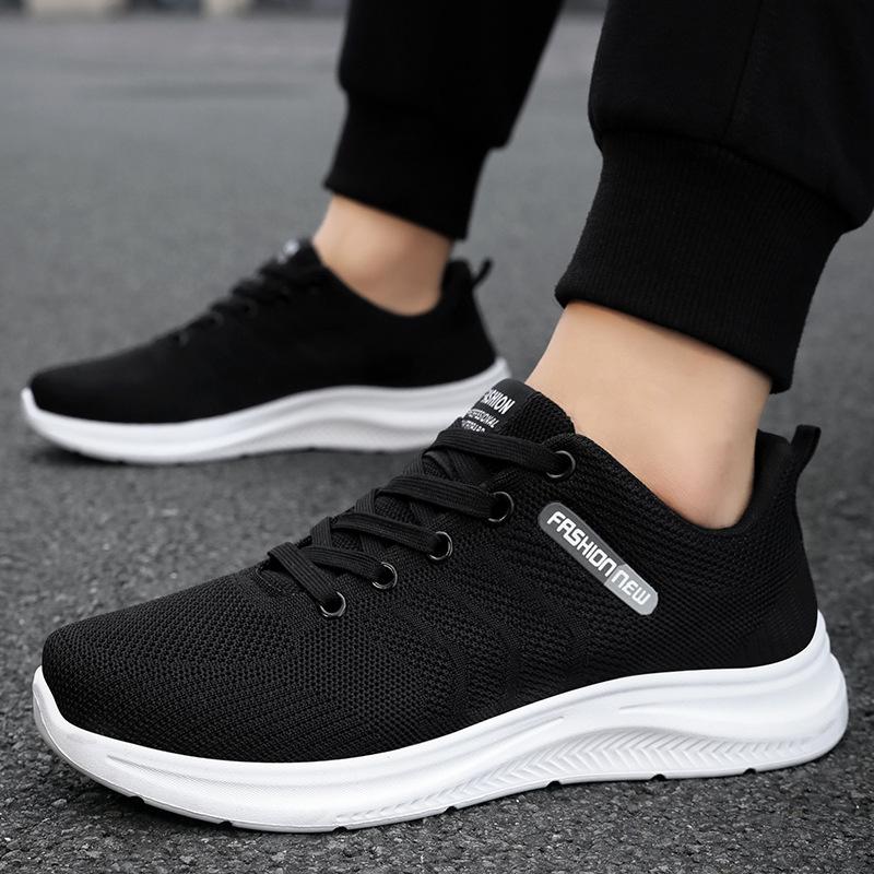 Shoes Men's sports shoes are breathable and not smelly. Mesh shoes with soft soles are not tired. Running shoes are versatile, single shoes