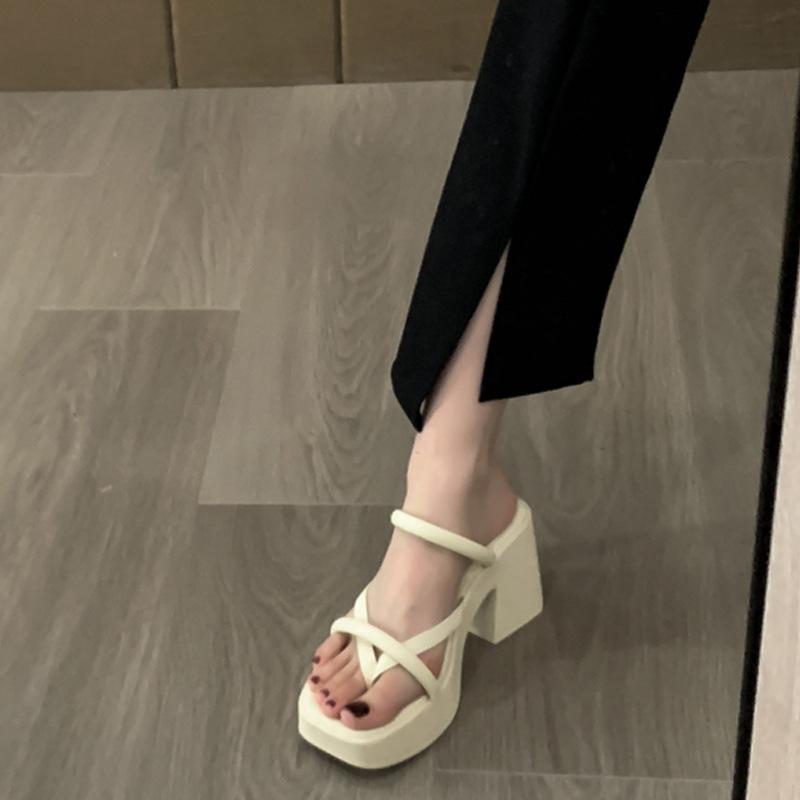 Fashion and High-end Sense Pinch-foot Flip-flops Cool Slippers Women Wear Thick Heels and Thick Soles Open-toed High-heeled Sandals In Summer Women