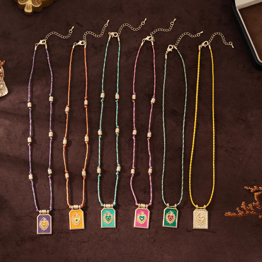 Fashion, Simple and Colorful Love Tarot Card Pendant Necklace for Women In Europe and America