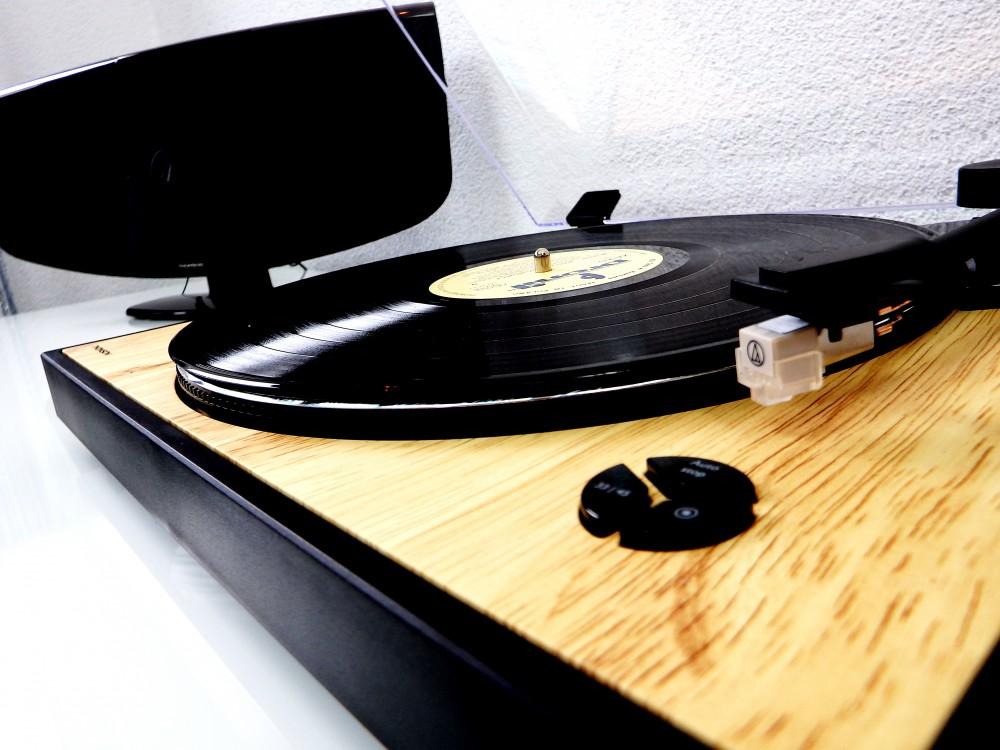 Stereo Set / Digital Mini System with Turntable THOMSON TT300 & MIC400, Thomson
