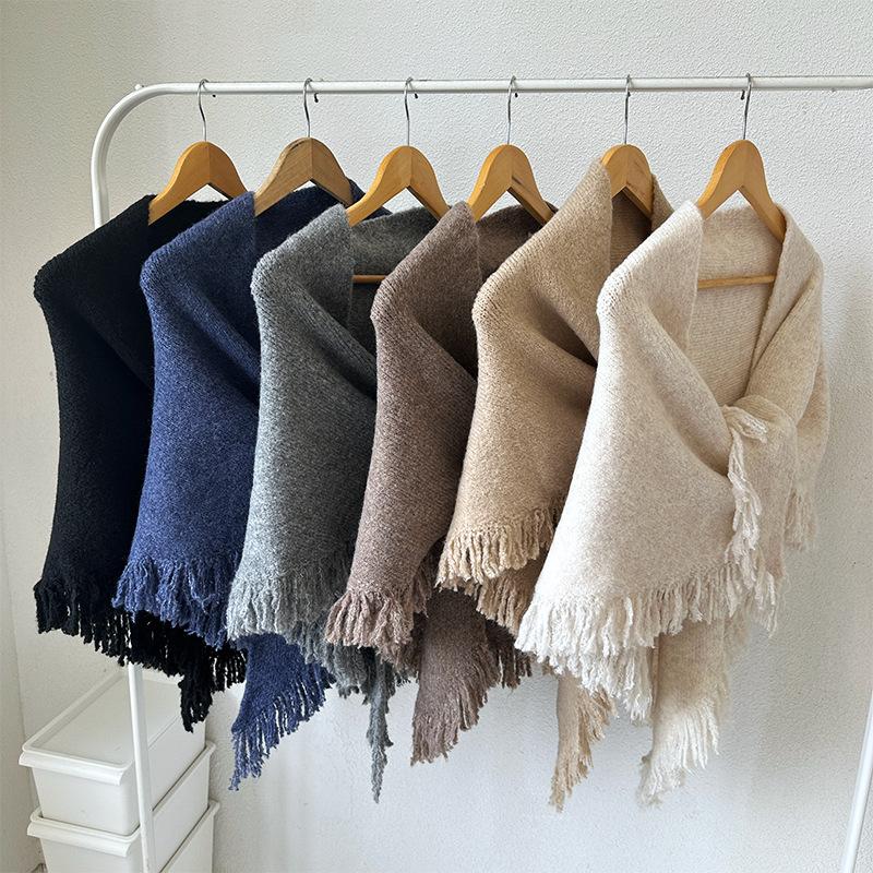 Autumn and Winter High-end Korean Versatile Fringes Thickened and Warm with Triangle Scarves, Knitted Wool Scarves, Shawls
