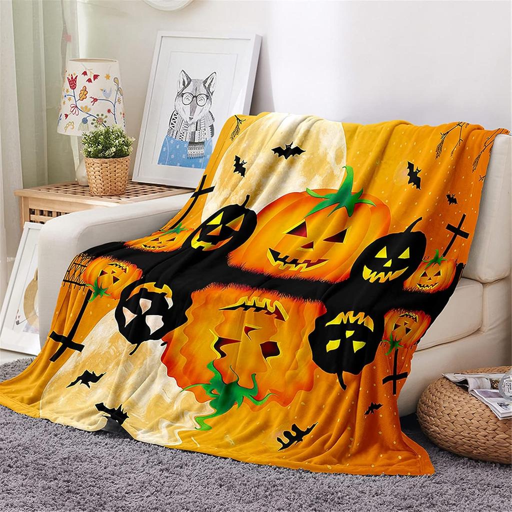 Halloween Bat Pumpkin Lantern Print Flannel Blanket Soft Warm Lightweight Cozy Fluffy Throw Blanket for Boys Girls Festival Gift