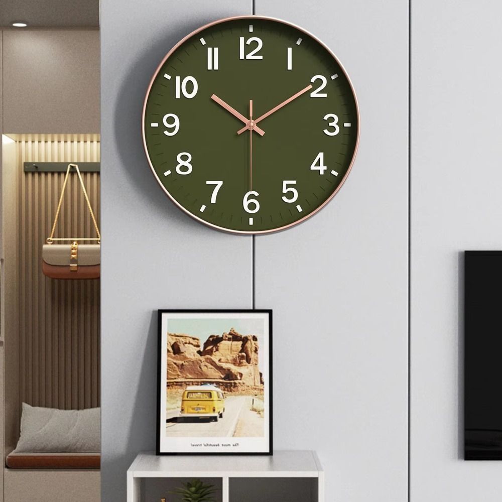 Silent Quartz Wall Clock Round Mute Clock Living Room Decoration Digital Clock  Cafe