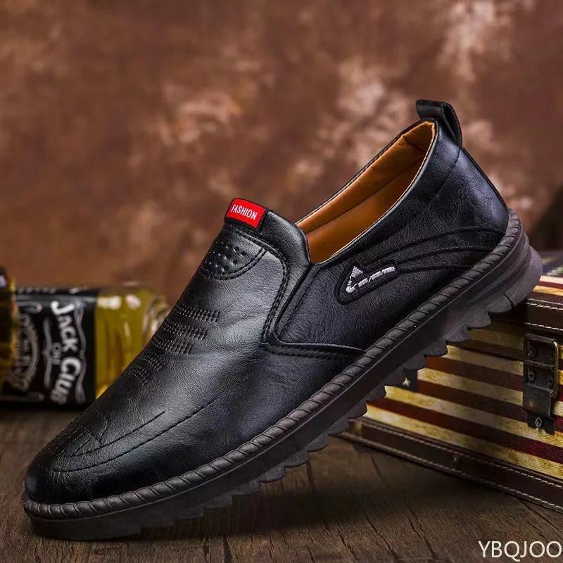 Fashion New Men's Lightweight Shoes Casual Comfortable Flats Light Soft Soled Loafers Fashion Versatile Male Leather Shoes Zapatos Homme