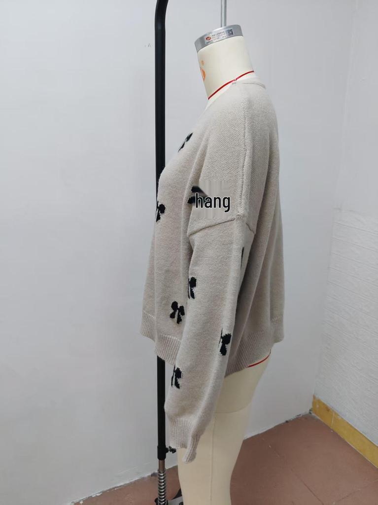 Autumn Women's Bow Jacquard Knitwear Sweater - Simple European & American Design