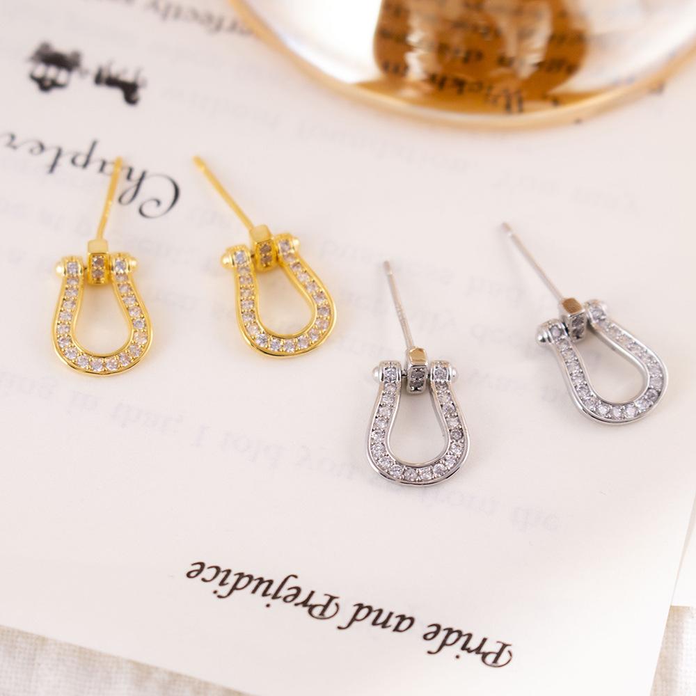 Geometric Micro-inlaid Horseshoe Buckle Earrings European and American Cold Style Exquisite Earrings Personalized Design Sense Earrings Women
