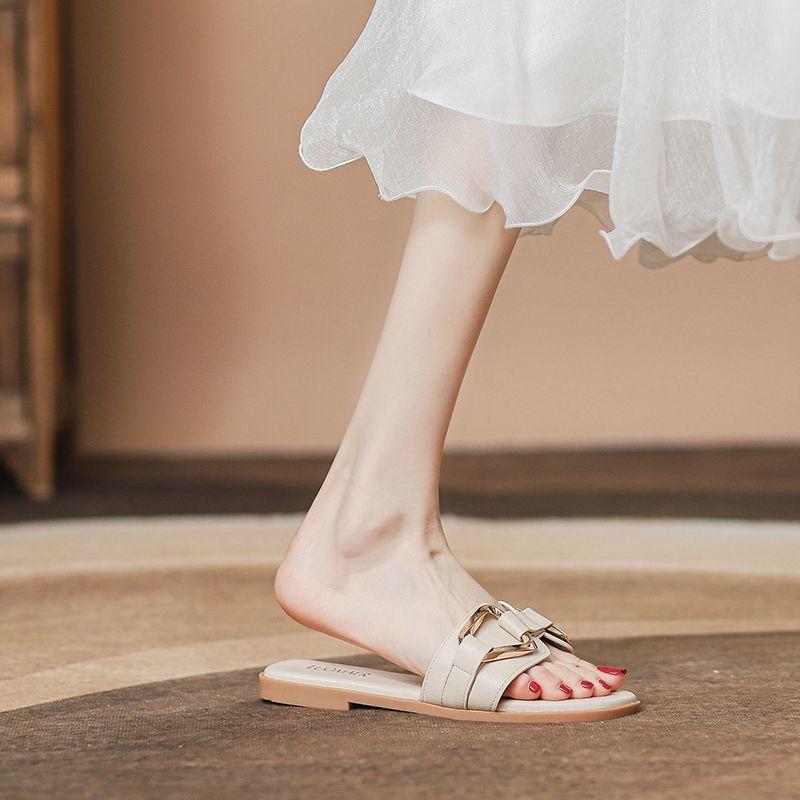 Slippers Women's Outer Wear 2025 Summer New Versatile Soft Leather Flat Bottom Sweet One-pedal Square Buckle Beach Women's Shoes Tide