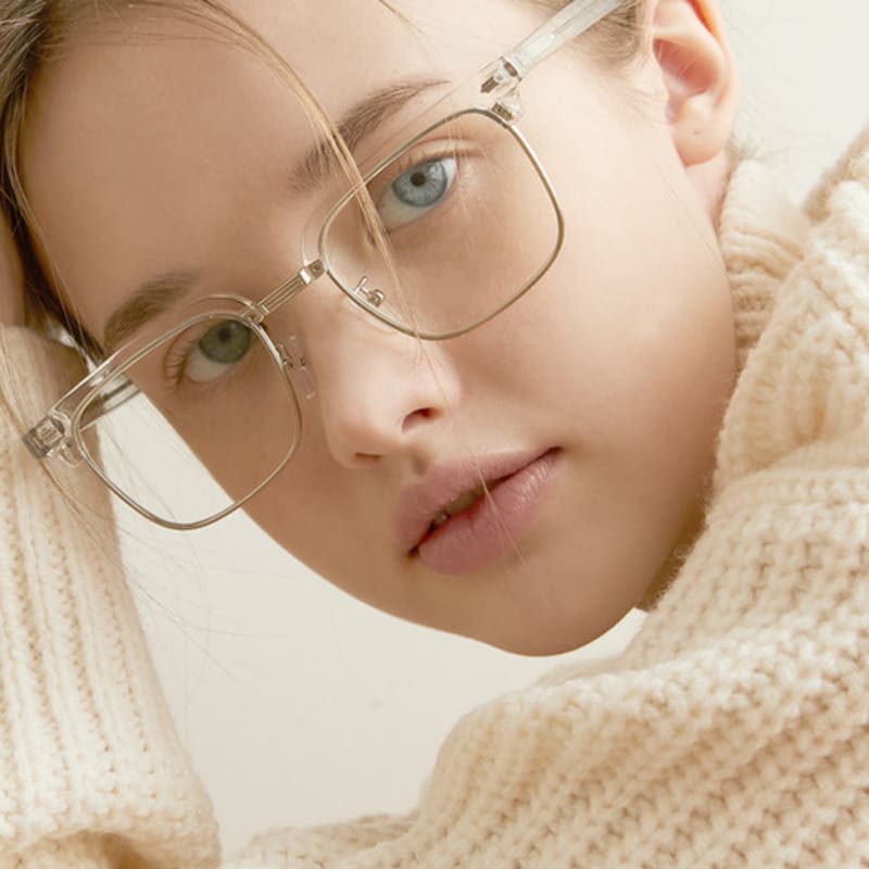 

One Brilliant Mark-OB218-Crystal FREE