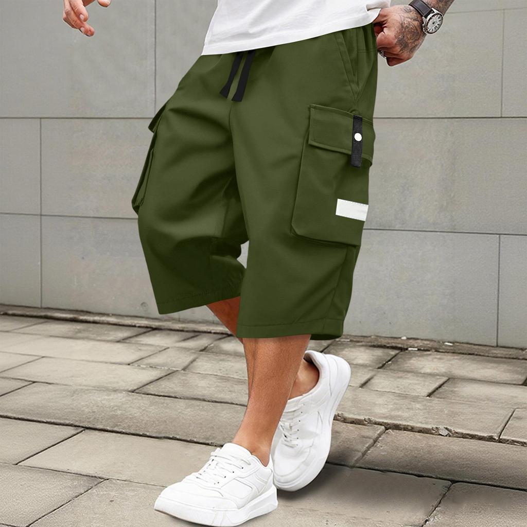 Men's casual and fashionable lace-up lightweight and breathable sports shorts. Men's loose and large-sized multi-pocket workwear shorts.