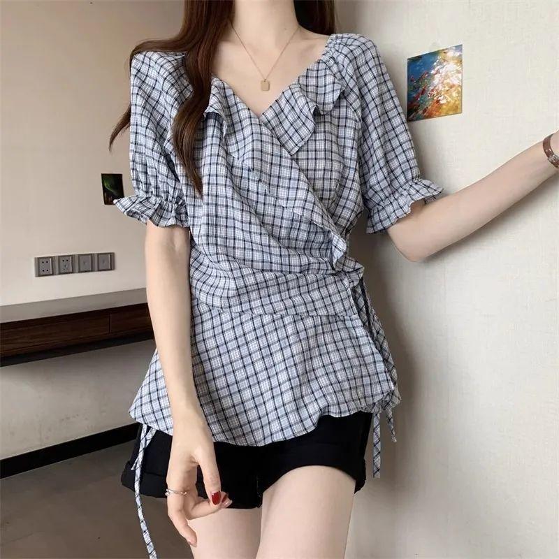 New Summer Plaid V-neck Short-sleeved Shirt Design Sense Women's Waist-hugging Shirt Top