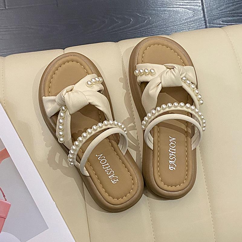 

Французские жемчужные платформенные женские крутые тапочки женская летняя одежда 2025 новые модели с юбками модные шлепанцы для беременных 37