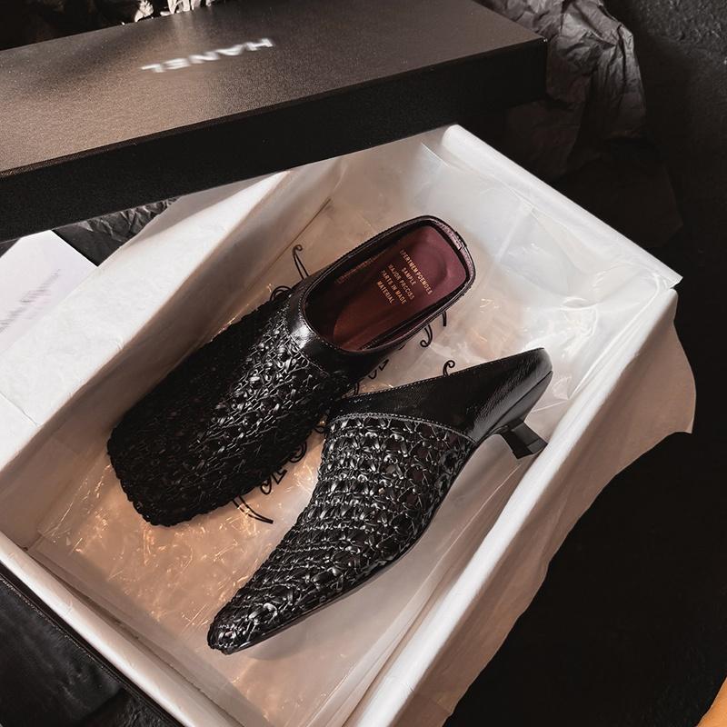 Fashion 2025 Women Slippers Square Toe Med Heel Women Shoes Roman Black Women Sandals Gladiator Handmade Ladies Modern Slippers