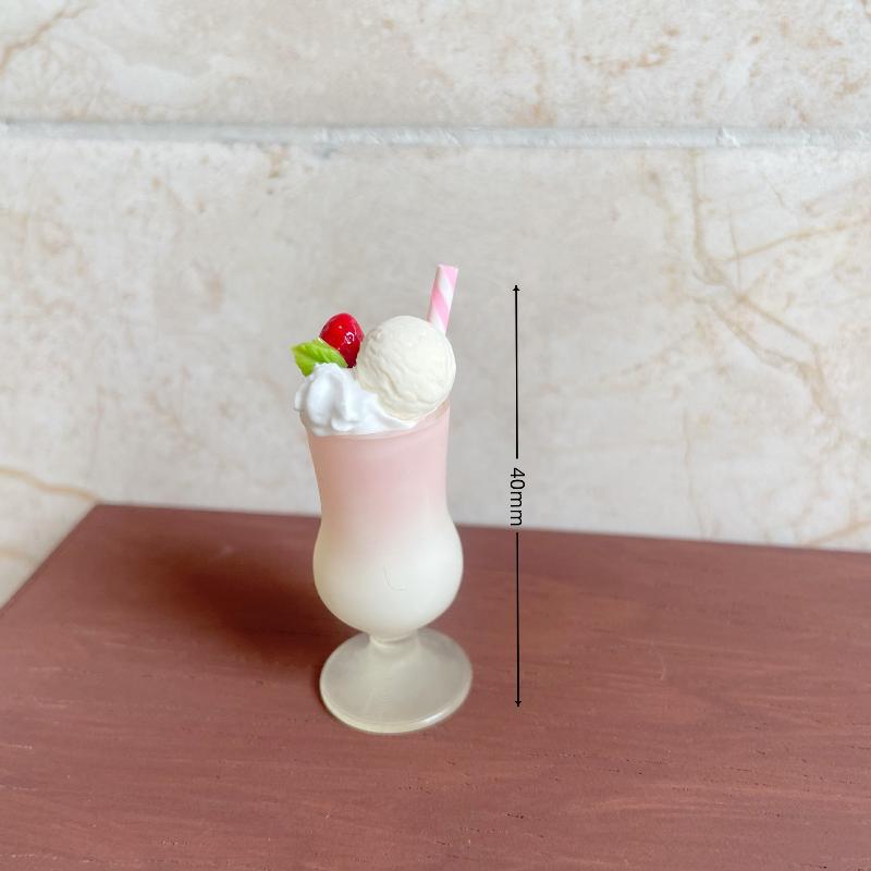 1Pcs Miniature Dollhouse Food Strawberry Milk Shake Ice Cream Beverage Cup Model Toy For Doll Accessories Gift