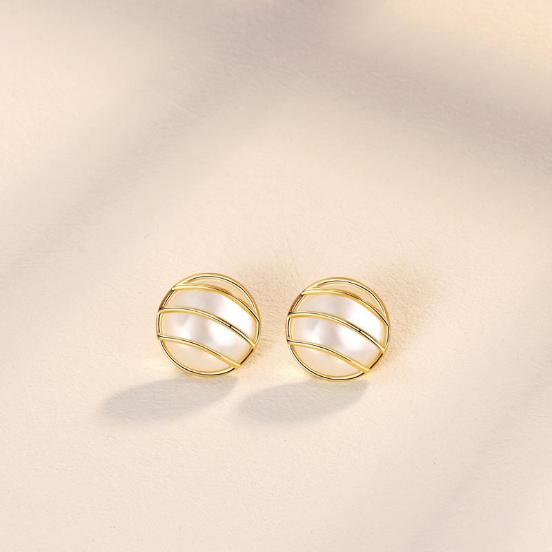 Retro French Temperament S925 Sterling Silver Button Stud Earrings with Mother-of-Pearl Stripes for Women 925 Silver