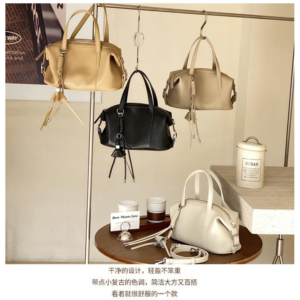 2026 New Cowhide Boston Pillow Bag Large Capacity Commuter Foreign Trade Leather Small Bag Casual Shoulder Crossbody Bag