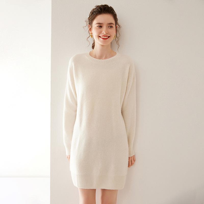 Women's Plus Size Loose Fit Cashmere Sweater - Warm Mid-Length, Round Neck, Drop Shoulder, Solid Color Knitwear for Autumn and Winter