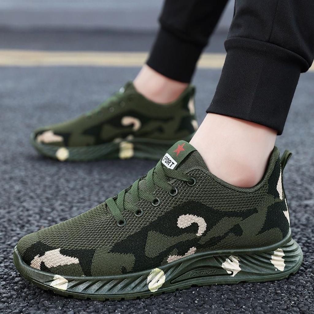 Camouflage shoes Outdoor mountaineering training shoes Student military training shoes Liberation shoes Labor protection shoes