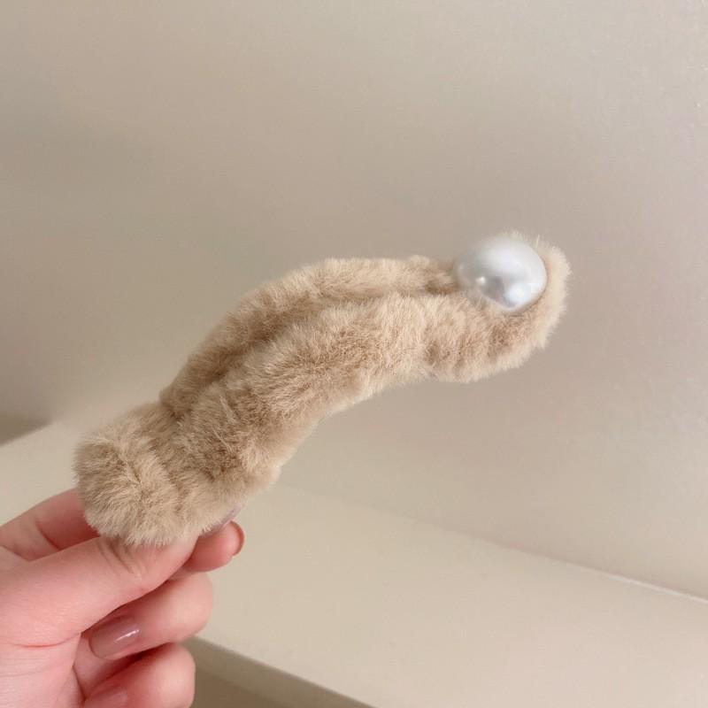Large Plush Hair Clip: Autumn/Winter Volumizing Shark Clip for Women