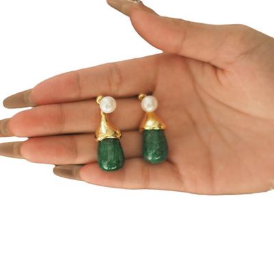 New Earrings with Peacock Green Inlaid Personalized Pendant Earrings, Vintage Vintage Earrings