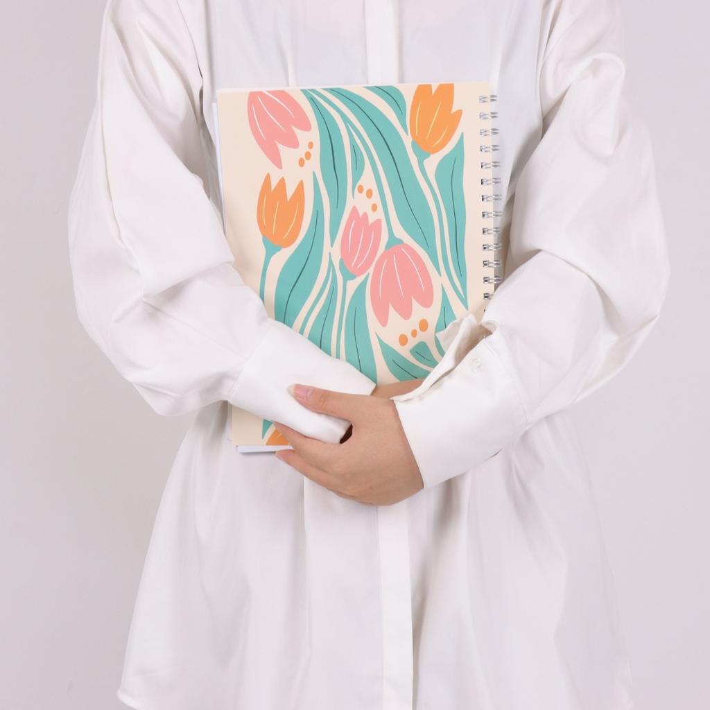 The Bible in A Year: A 52-Week Study Through Gods Word - Spiral Bible Study Guide 52-Week Womens Bible Study Plan