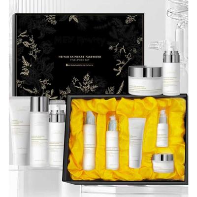 Radiant Skin: Hydrating Five-Piece Skincare Gift Set for Bright & Beautiful Skin