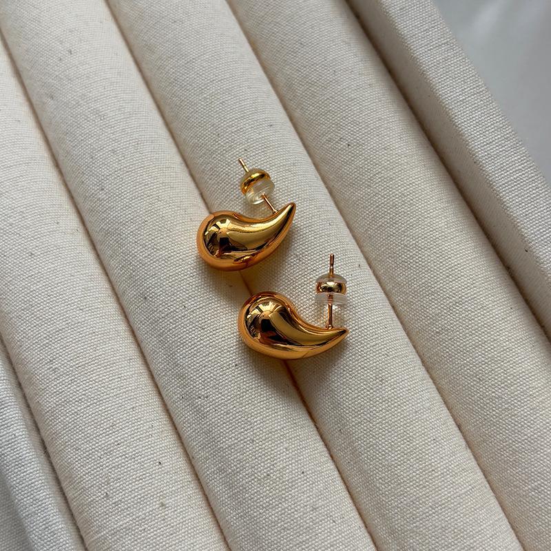 European and American exaggerated gold and silver water drop earrings for women s cold wind real gold electroplated earrings 925 silver needle ears