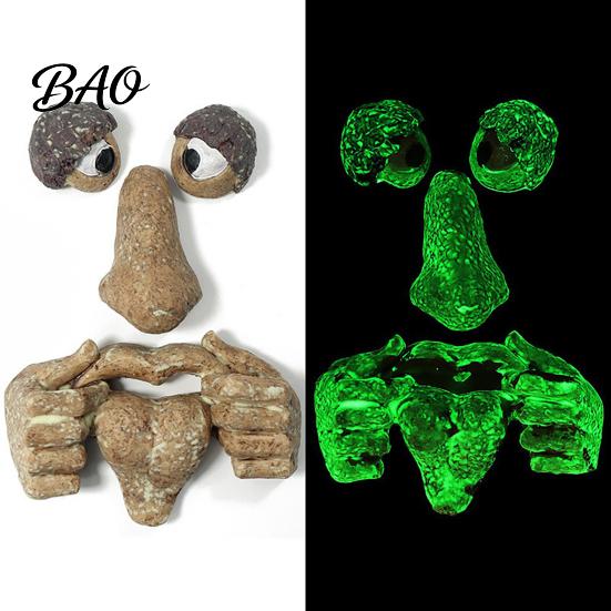 Funny Tree Huggers for Adults Glow?in?the?Dark Face Garden Decor, Old Man Bark Whimsical Sculpture Resin Ornament, Outdoor Halloween Easter