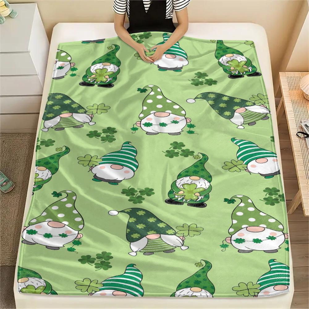 1PC Four-leaf clover Print FlAannel Blanket, High quality Comfortable for All Seasons, Home Decor, Warmth and Comfort