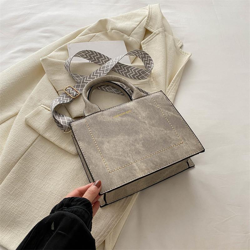 Fashionable Women's Small Shoulder Bag 2024 Korean Style Pu Leather Crossbody