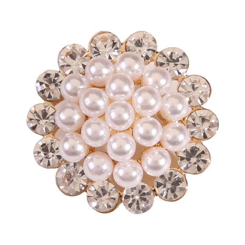 Perlové knoflíky s diamanty, dámské oblečení, topy, bundy, knoflíky, doplňky, kožichy, norkové kožichy s diamanty, luxusní knoflíky, malé