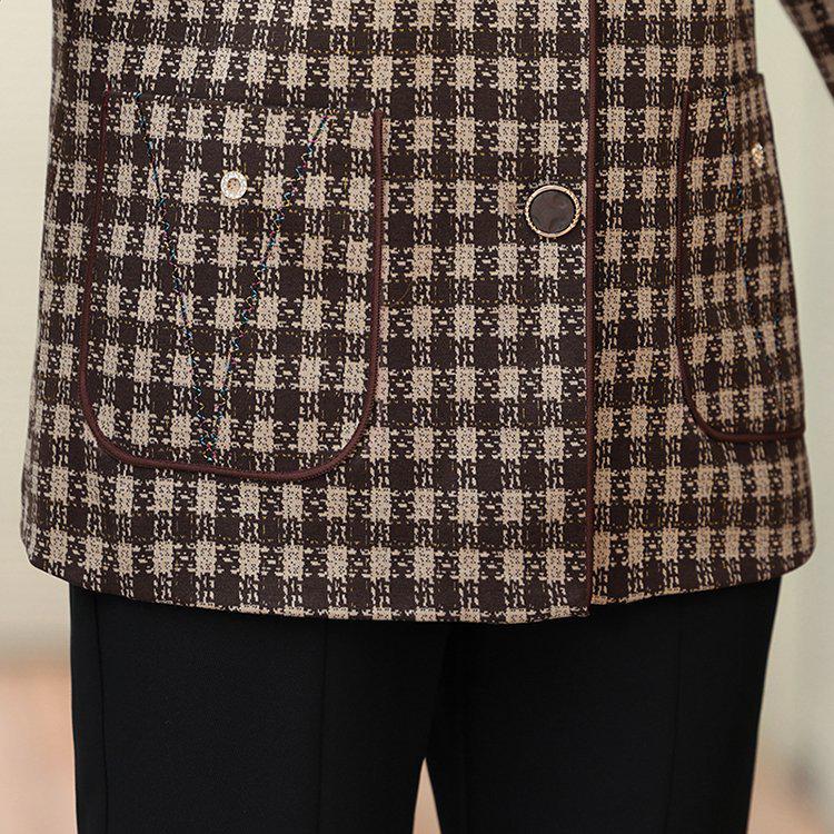 2026 Stylish Autumn Plaid Jacket for Middle-Aged and Elderly Women