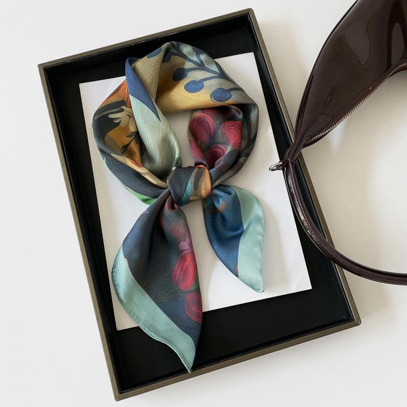 70Cm Silk Scarf Neck Small Square Scarf Women'S Spring And Summer Temperament Versatile Silk Scarf High-End Fashion Thin Scarf