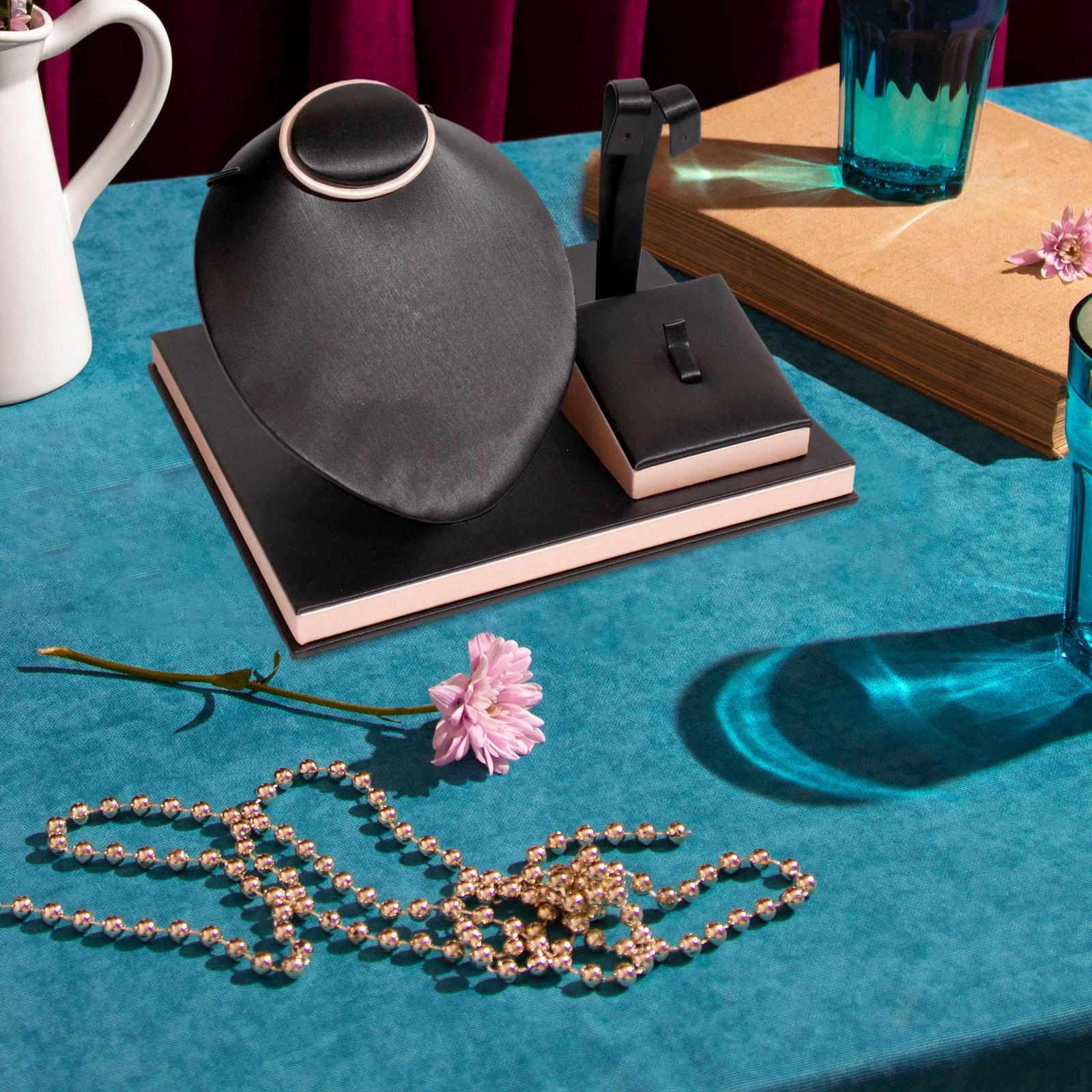 

Jewelry Display Bust/mannequin Fashion Presentation PU Leather Necklace Earring Set black