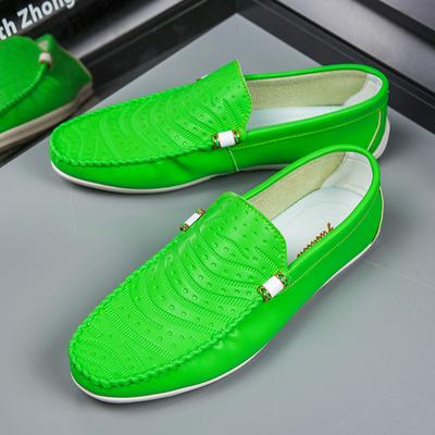 Trendige flache grüne Slipper Herrenmode Slipper Freizeitschuhe für Herren Weiche bequeme atmungsaktive rutschfeste Herrenleder-Mokassins