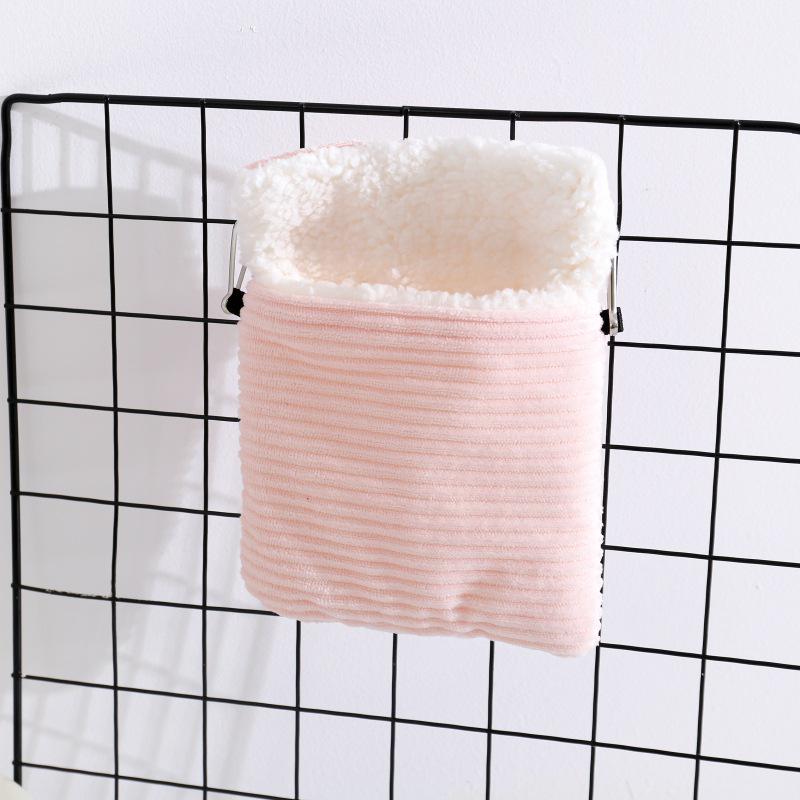 Winter Plush Cotton Nest: Cozy Hanging Bed for Sugar Gliders, Hamsters, and Flying Squirrels