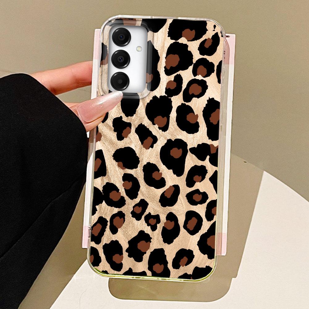 Vintage Black Leopard Women Phone Case for Samsung Galaxy A55 A07 A17 A56 A36 A26 A16 A53 A06 A14 A24 A34 A54 A15 A12 A22 Cover