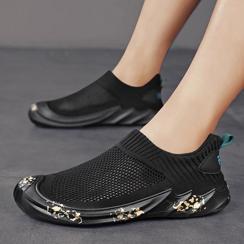 

Summer new trend versatile personalized fashion men s shoes breathable fly-woven hollow mesh shoes soft sole lazy one pedal 44 чёрный