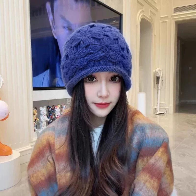New Handwoven Bag Head Hat Women's Spring Summer Wool Hat Retro Literary Knitted Hat Fashion Pile Hat Tide
