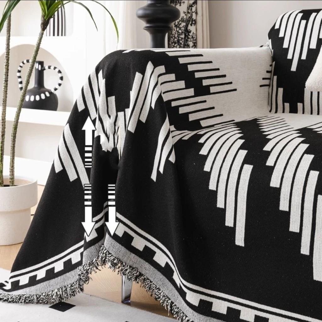 1pcs Geometric flowers Patterns Sofa Covers Simple Anti Cat Scratching Couch Towel  Living Room Armchair Mat Home Decoration