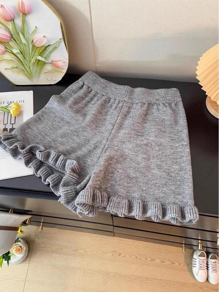 Autumn-Winter 2025 Women's Solid Knit Ruffle Edge High Waist Slimming A-Line Shorts