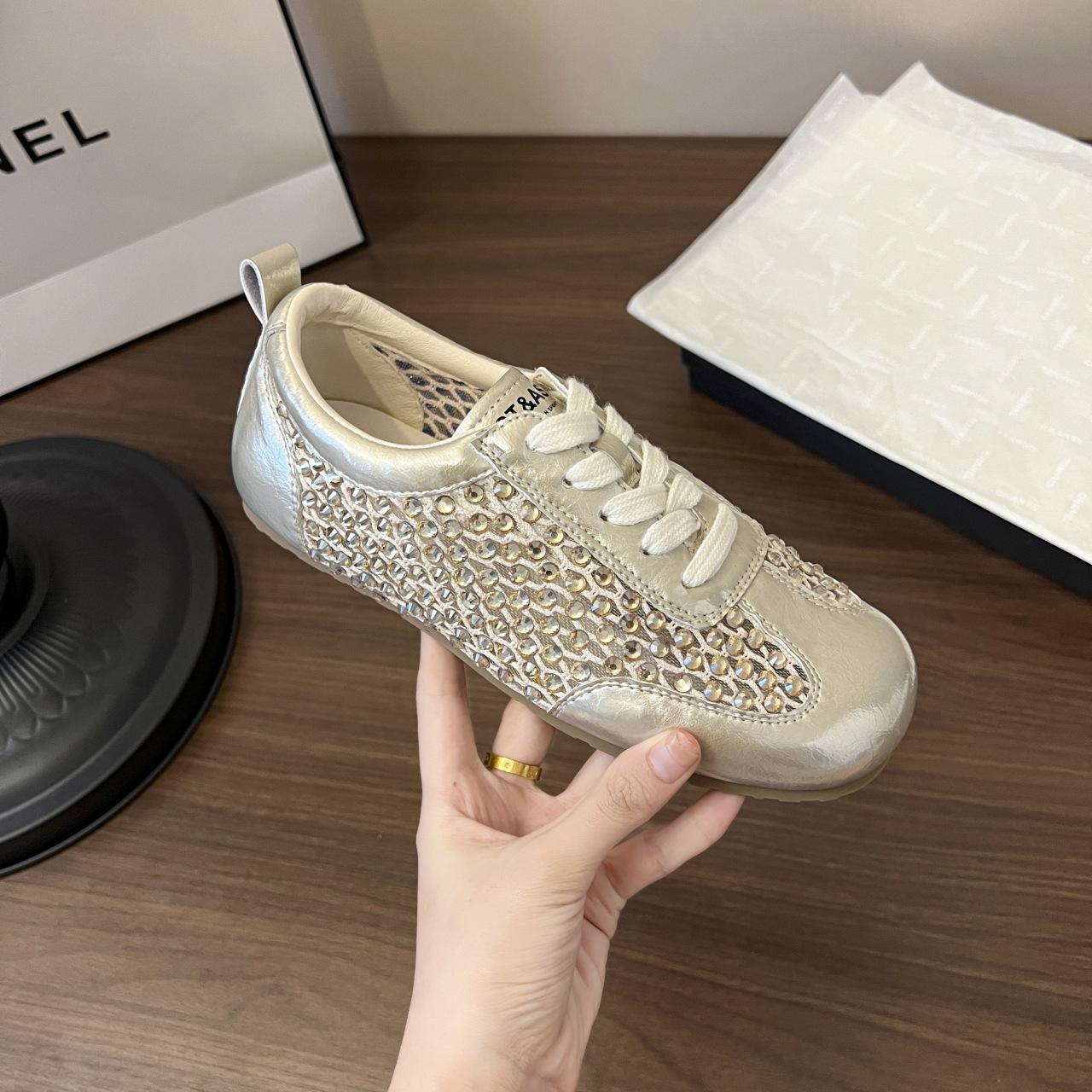 

Mesh breathable German training shoes women s 2025 summer new foreign style flat-bottomed versatile Forrest Gump shoes temperament fashion casual shoe 40